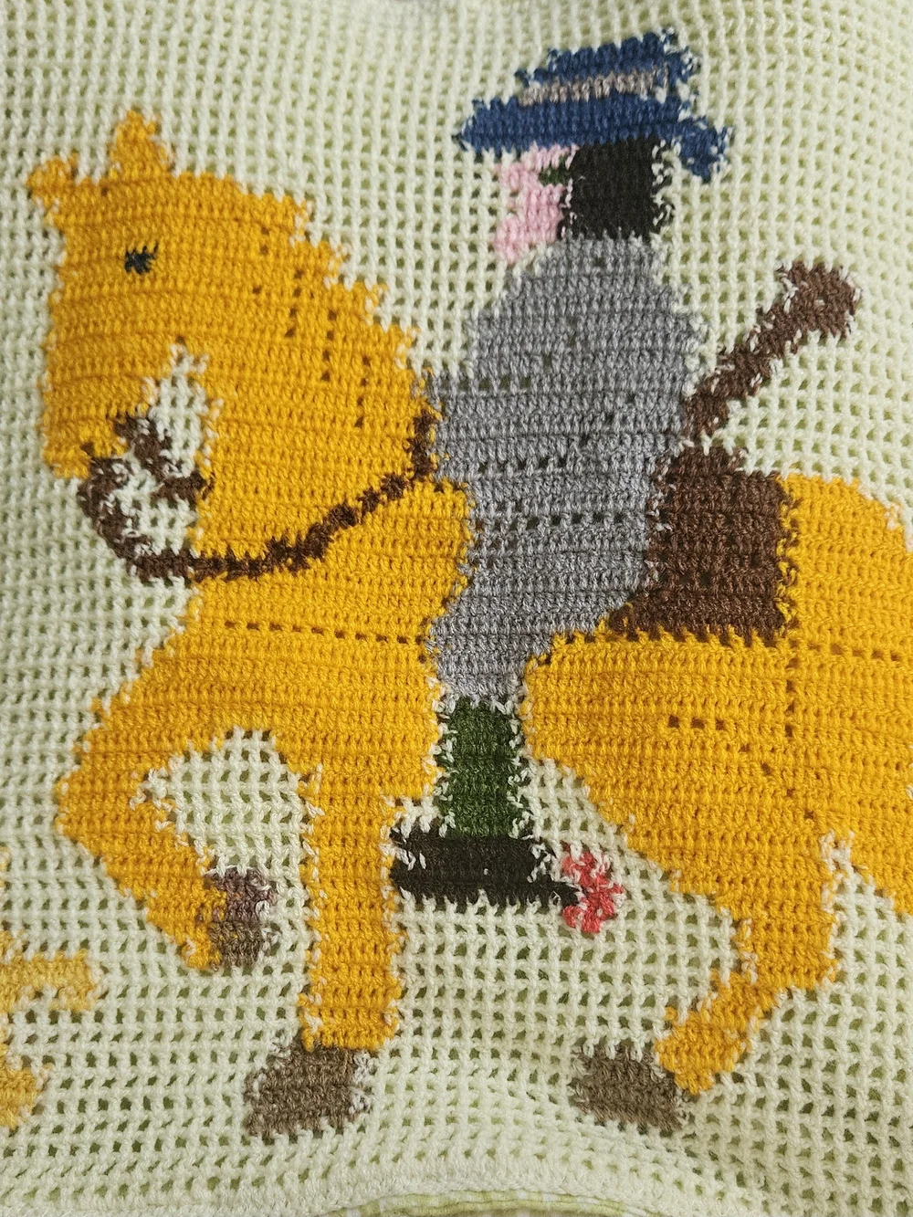 Handmade decorative cushion